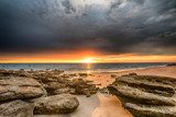 Crépuscule sur la côte sauvage