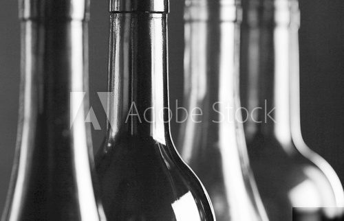 Reflets graphiques en noir et blanc