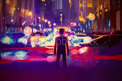 Silhouette urbaine sous lumières vives