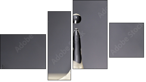 Schwebende Wassertropfen WeiÃ/ Schwarz - Four-piece canvas, Fortyk