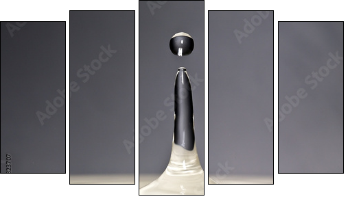 Schwebende Wassertropfen WeiÃ/ Schwarz - Five-piece canvas, Pentaptych