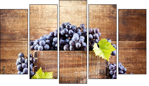 grape in wooden box - Five-piece canvas, Pentaptych