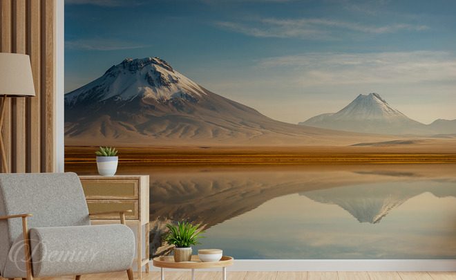 Calme-reflete-dans-un-lac-de-montagne-pour-le-salon-papiers-peints-demur