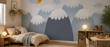 Bleus-subtils-et-gris-dans-une-chambre-denfant-pour-les-enfants-papiers-peints-demur